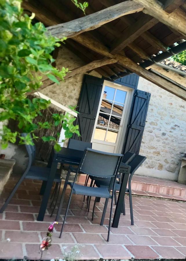 Gite De Charme Avec Piscine Montpezat-de-Quercy Exterior photo