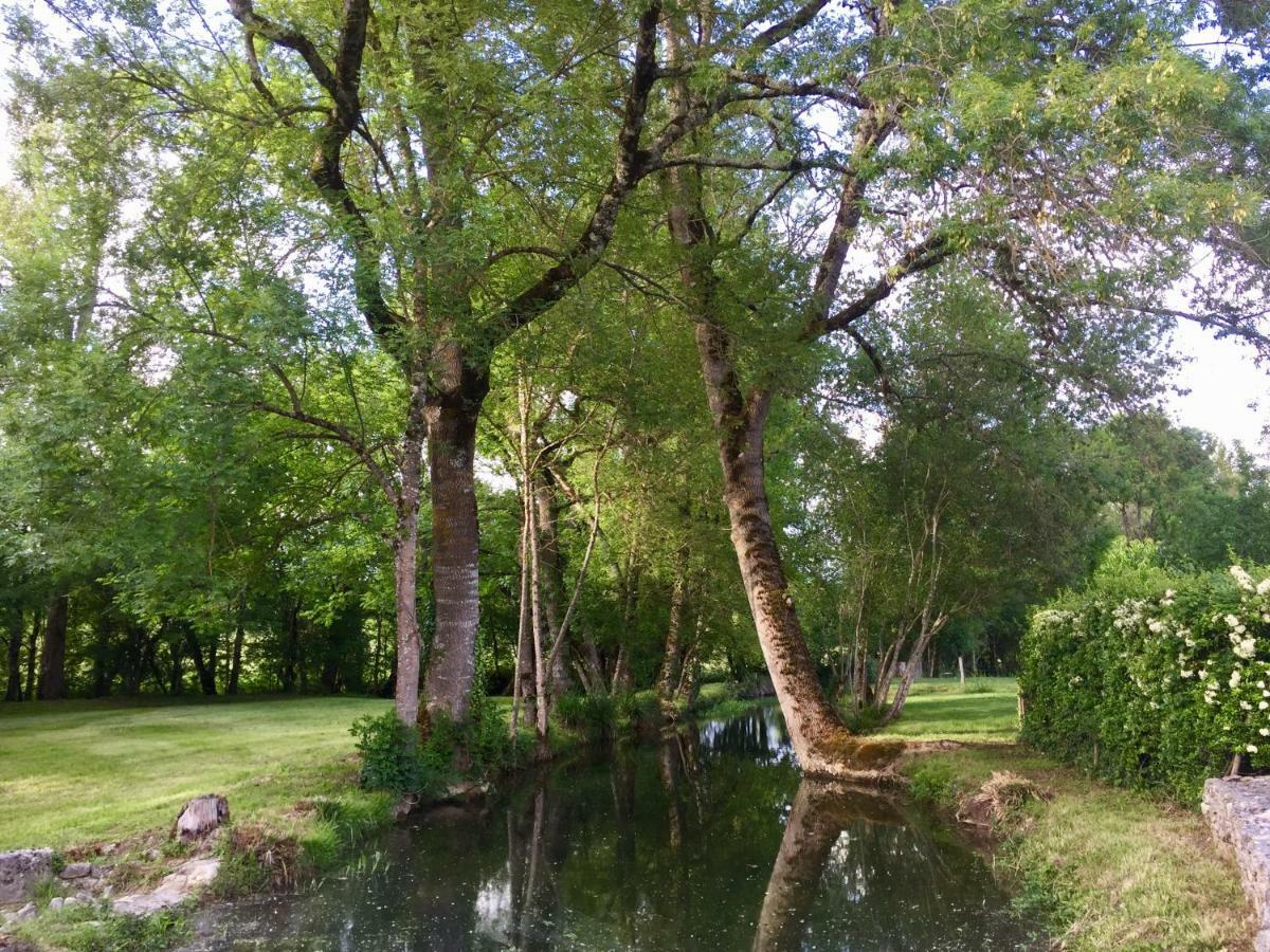 Gite De Charme Avec Piscine Montpezat-de-Quercy Exterior photo